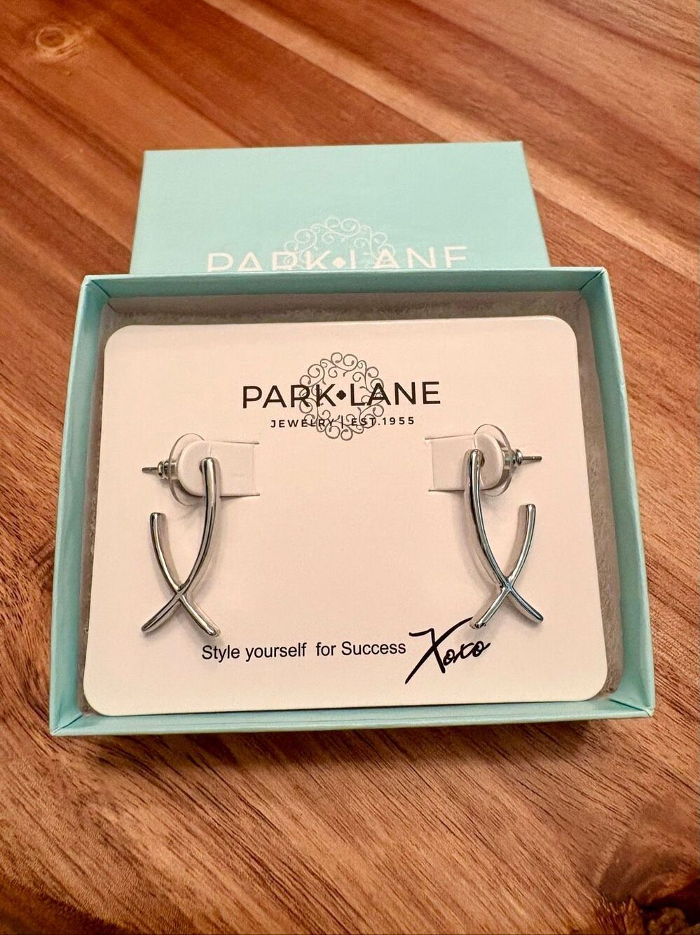 Park Lane | Wishbone Earrings | Silver